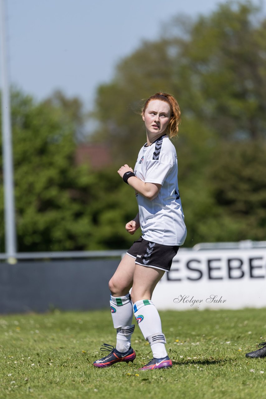 Bild 71 - F SV Henstedt Ulzburg - SV Fortuna Boesdorf : Ergebnis: 3:1